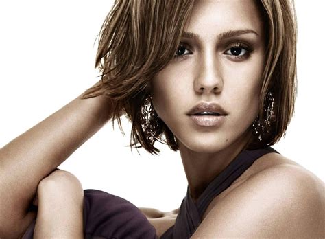 jessica alba short hair